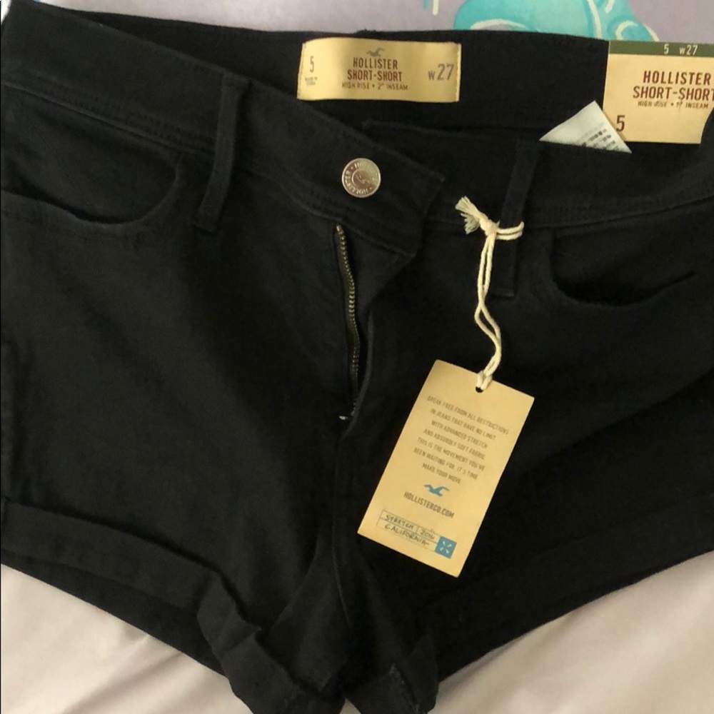 Hollister short